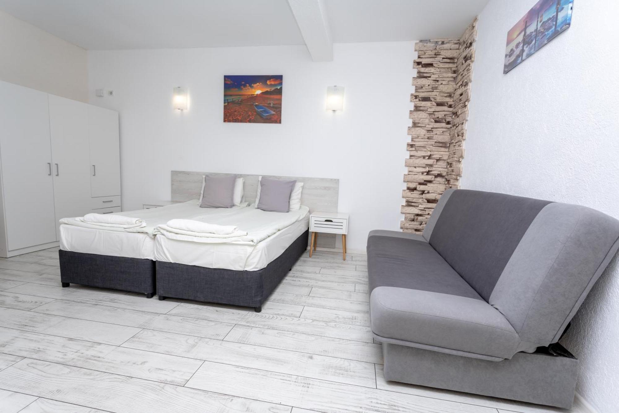 Guest House Desi - Къща За Гости Деси Bałczik Zewnętrze zdjęcie