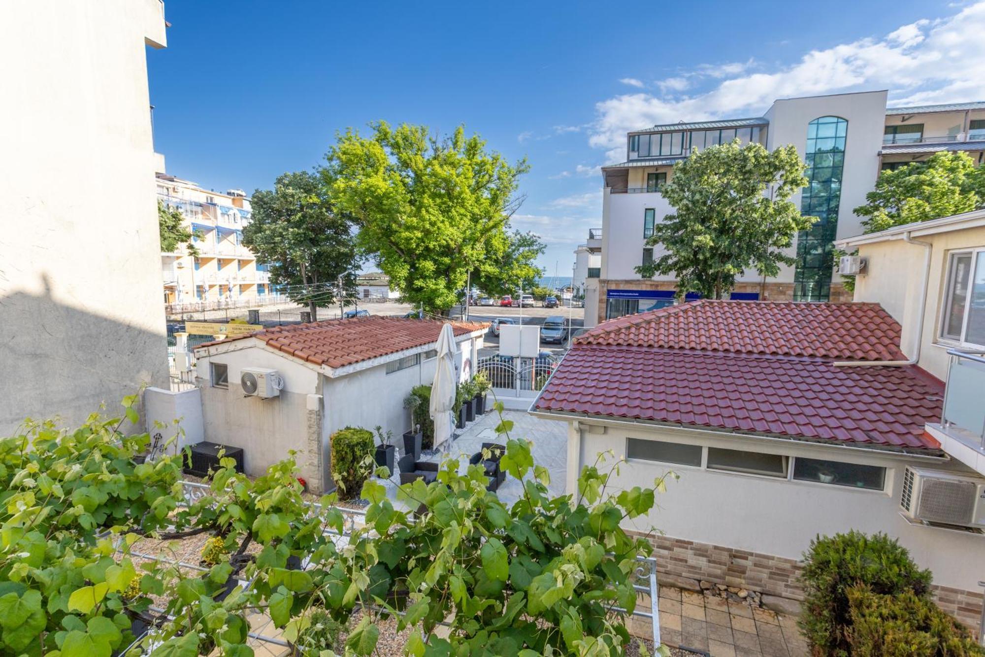Guest House Desi - Къща За Гости Деси Bałczik Zewnętrze zdjęcie