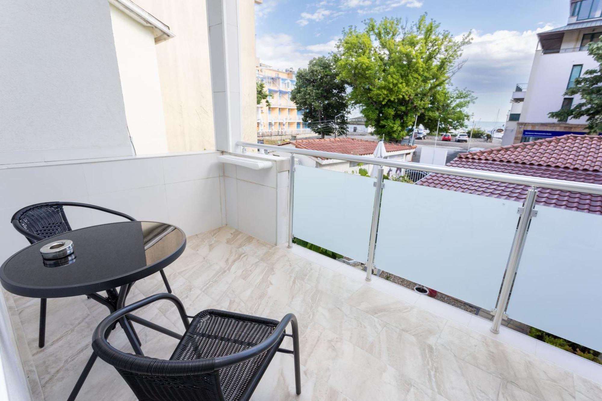 Guest House Desi - Къща За Гости Деси Bałczik Zewnętrze zdjęcie